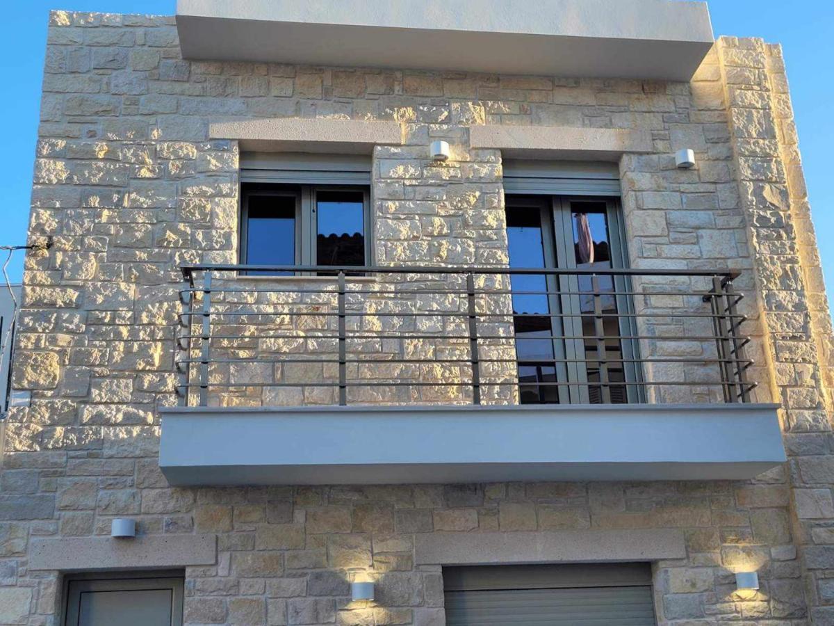 Armonia Small Luxury Apartments 依拉佩特拉 外观 照片